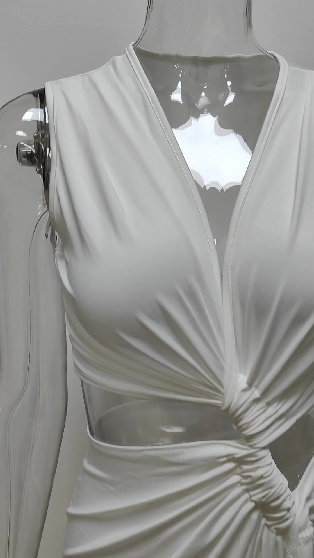 Cut-Out Knot V-Neck Sleeveless Pleated Asymmetrical Slit Dress - Image 5